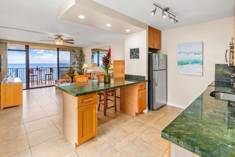 4471 Lower Honoapiilani Rd #401, Lahaina, HI 96761
