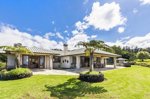 1955 Olinda Rd, Makawao, HI 96768
