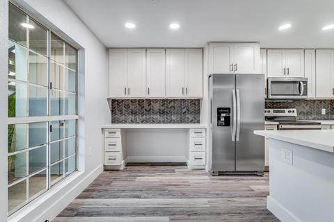160 Keonekai Rd #10-103, Kihei, HI 96753