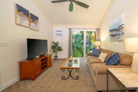 660 Wainee St #G205, Lahaina, HI 96761