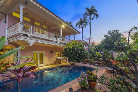 442 Ilikahi St, Lahaina, HI 96761