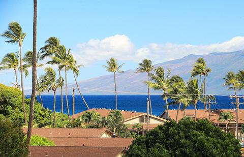 3660 Lower Honoapiilani Rd #402, Lahaina, HI 96761
