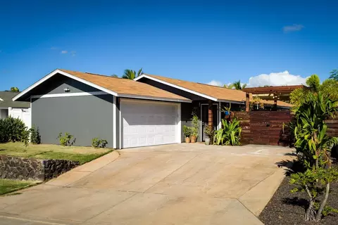 99 Laumakani Loop, Kihei, HI 96753