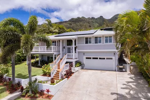 702 Noweo Pl, Wailuku, HI 96793