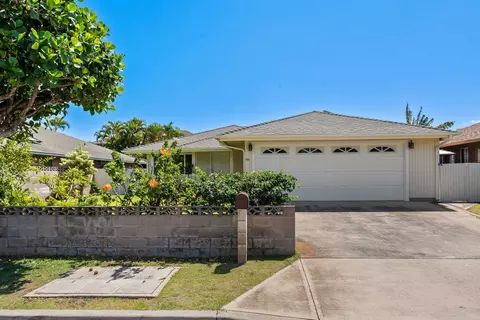 144 Kuualoha St, Kahului, HI 96732