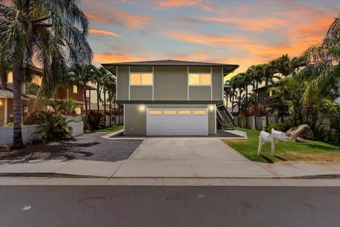 84 Honuea Pl, Kihei, HI 96753