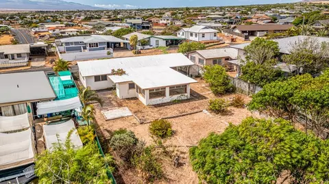 206 Kono Pl, Kahului, HI 96732