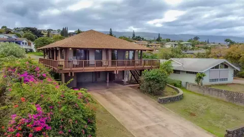 215 Hololani St, Makawao, HI 96768