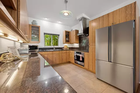370 Hahana Rd, Haiku, HI 96708