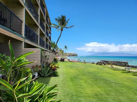 3785 Lower Honoapiilani Rd #109, Lahaina, HI 96761