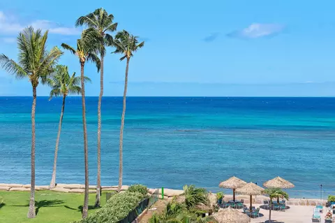 4365 Lower Honoapiilani Rd #420, Lahaina, HI 96761