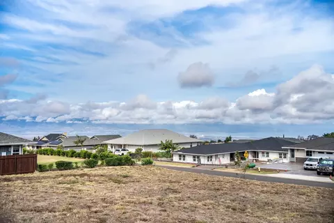 250 Leiohu Cir, Pukalani, HI 96768