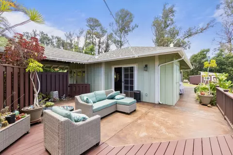 60 Naniuka Pl, Makawao, HI 96768