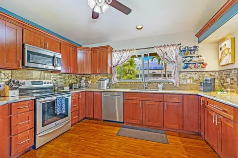 32 Kuuhale Pl, Kahului, HI 96732