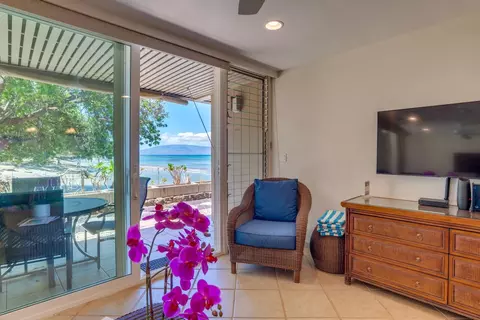 3695 Lower Honoapiilani Rd #102, Lahaina, HI 96761