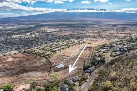 673 Kauna Lipo Dr #18, Wailuku, HI 96793
