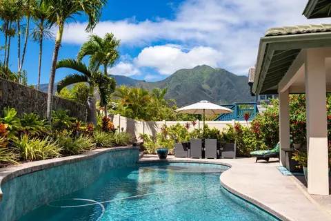24 Loihi Pl, Kahului, HI 96732