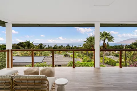 820 Kupulau Dr, Kihei, HI 96753