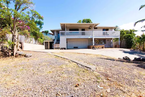 995 Makani Rd, Makawao, HI 96768