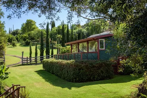 53 Maukanani St, Kula, HI 96790
