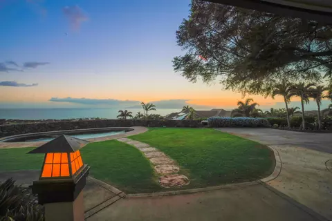 202 Paia Pohaku Pl #B, Lahaina, HI 96761
