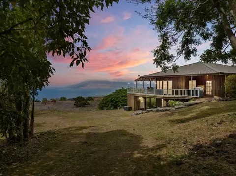 13434 Kula Hwy, Kula, HI 96790