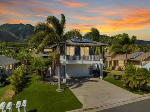 620 Komo Ohia St, Wailuku, HI 96793