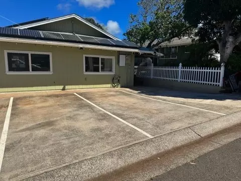 86 Maiha St, Lahaina, HI 96761
