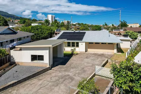 2078 Kolo Pl, Wailuku, HI 96793