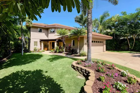 390 Pualoa Nani Pl, Kihei, HI 96753