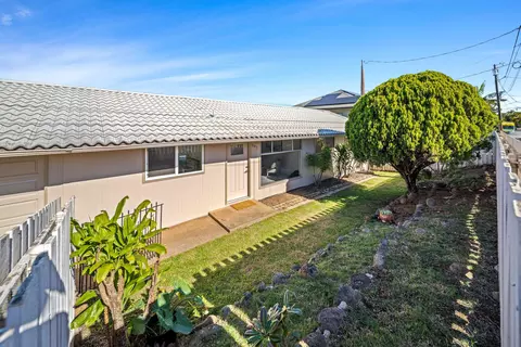 993 Alaea St, Makawao, HI 96768