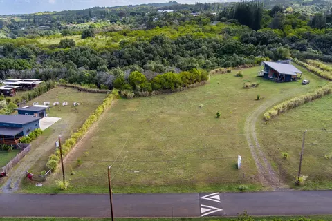 674 Kauaheahe Pl UNIT A, Haiku, HI 96708