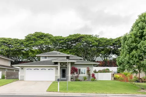 34 Kolopua Pl, Wailuku, HI 96793