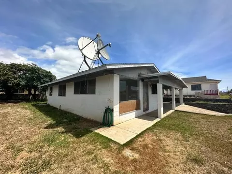 592 Onehee Ave, Kahului, HI 96732