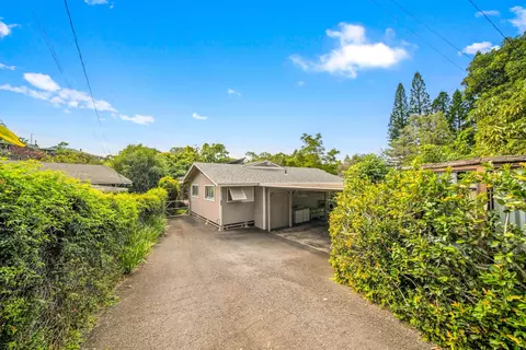 132 Mahola St, Makawao, HI 96768