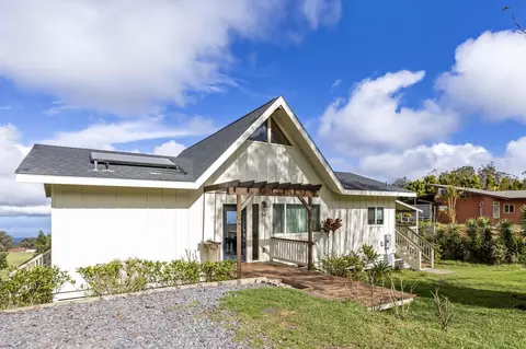 50 Naniuka Pl, Makawao, HI 96768