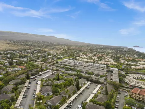 160 Keonekai Rd #14-202, Kihei, HI 96753