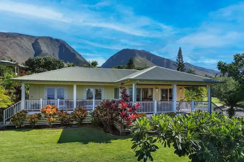 172 Paia Pohaku Pl # B, Lahaina, HI 96761