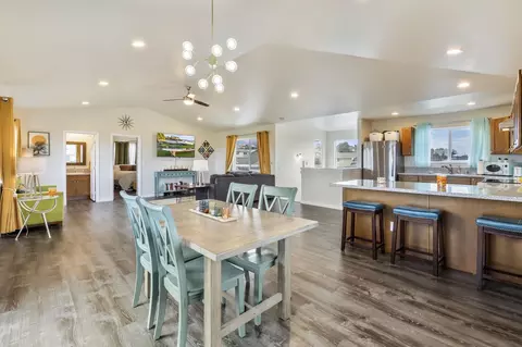 127 Tam Yau Pl, Makawao, HI 96768