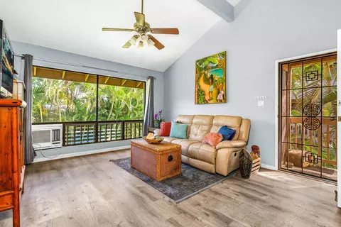 15 Kulanihakoi St #17H, Kihei, HI 96753