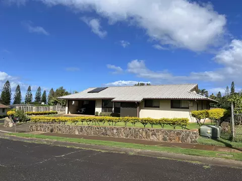 236 Kaualani Dr, Makawao, HI 96768