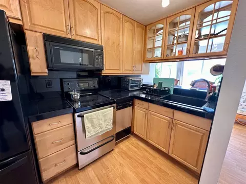 480 Kenolio Rd #1-105, Kihei, HI 96753
