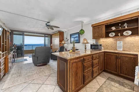 106 Kaanapali Shores Pl #902, Lahaina, HI 96761