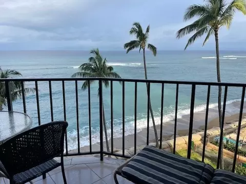 4327 Lower Honoapiilani Rd #606, Lahaina, HI 96761