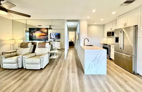 160 Keonekai Rd #16-202, Kihei, HI 96753