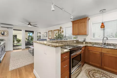 1450 S Kihei Rd #E101, Kihei, HI 96753