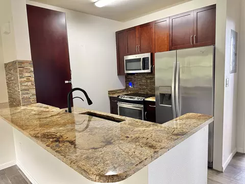 121 Hoowaiwai Loop #805, Wailuku, HI 96793
