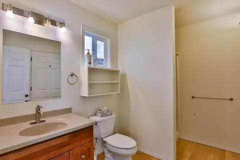 Bath - 441 Haloa Rd, Haiku, HI 96708 photo 1 of 3