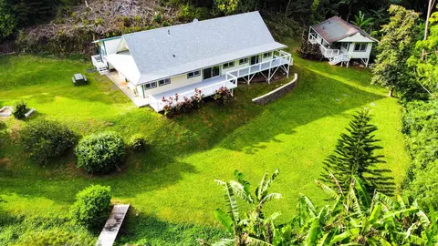 Exterior - 441 Haloa Rd, Haiku, HI 96708 photo 6 of 18