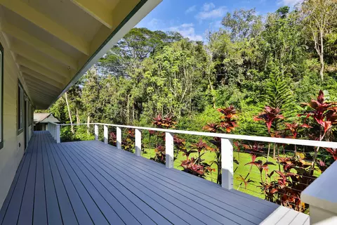 Exterior - 441 Haloa Rd, Haiku, HI 96708 photo 11 of 18